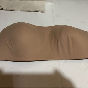 New Victoria's Secret Beige Strapless Smooth Bra Medium